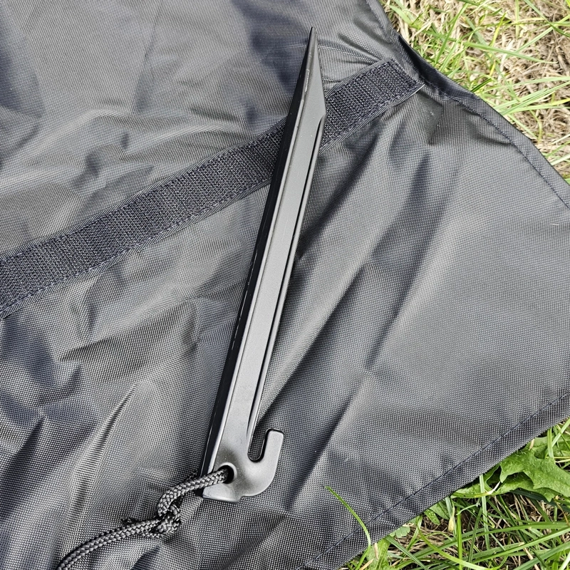 Ian Golds Compact Igloo Beach Shelter